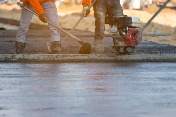 Best Concrete Demolition Services in Howland Center, OH