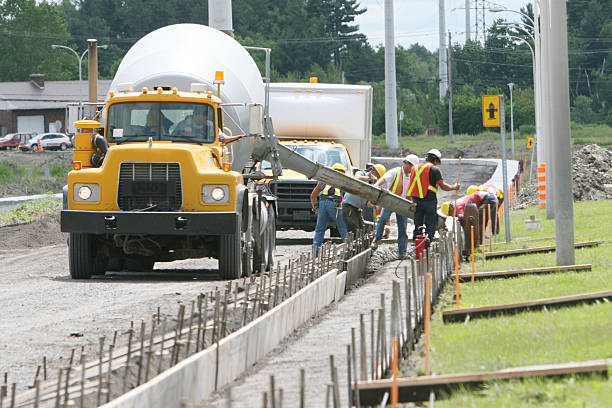 Best Concrete Removal and Replacement in Howland Center, OH